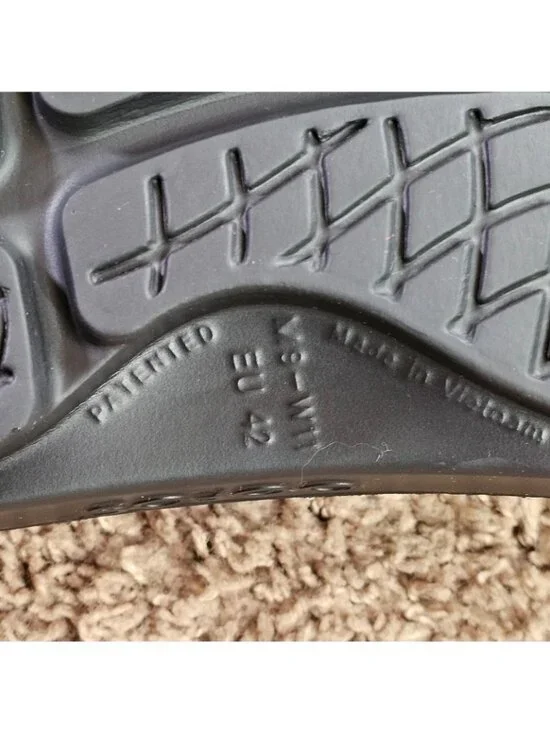 OOFOS OOahh Slide Sandals M9 W11 Sport Recovery Black Shamrock St. Patrick's Day - Picture 7 of 7